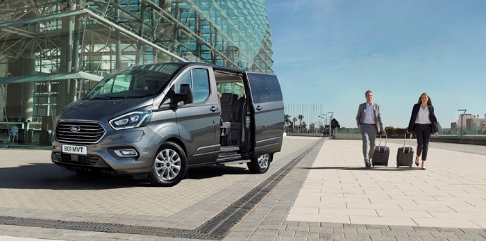  Ford представил гибридный минивэн Tourneo Custom