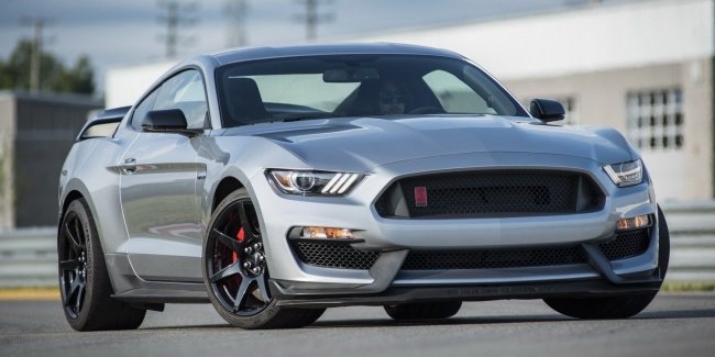  Ford представил купе Mustang Shelby GT350R 2020 модельного года