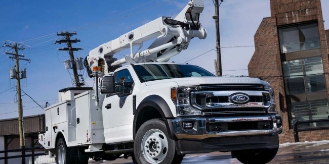  Ford представил обновленную версию коммерческого грузовика F-600