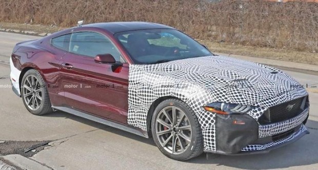  Гибридный Ford Mustang выехал на первые тесты