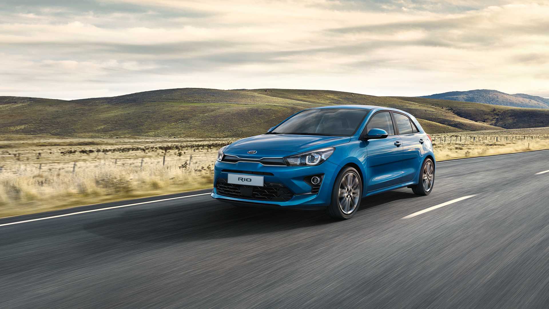 Хэтчбек Kia Rio стал умеренным гибридом 