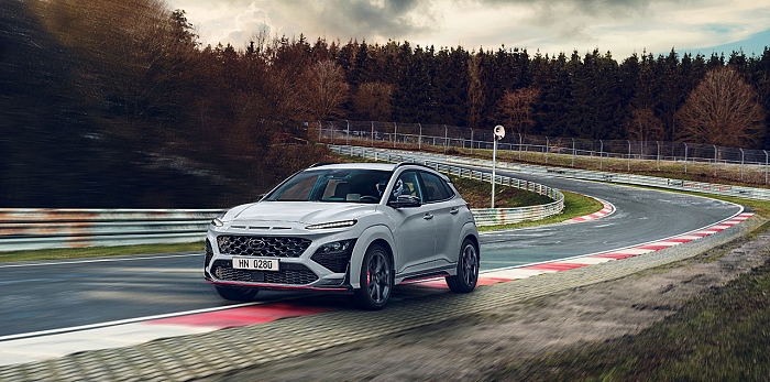  Hyundai представила «заряджений» кросовер Kona N