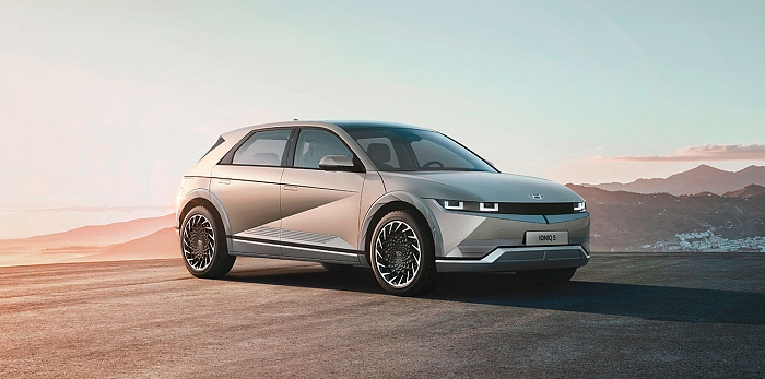  Hyundai продаватиме в Україні електричний хетч IONIQ 5