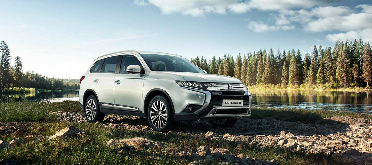 Mitsubishi Outlander 7 мест 2020-2021 – купить новый Аутлендер у  официального дилера Mitsubishi КорсГрупп Коломна