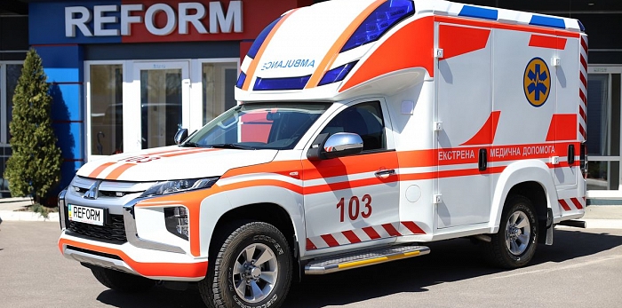  НА БАЗЕ MITSUBISHI L200 СОЗДАЛИ АВТОМОБИЛЬ ЭКСТРЕННОЙ МЕДИЦИНСКОЙ ПОМОЩИ REFORM INFINA
