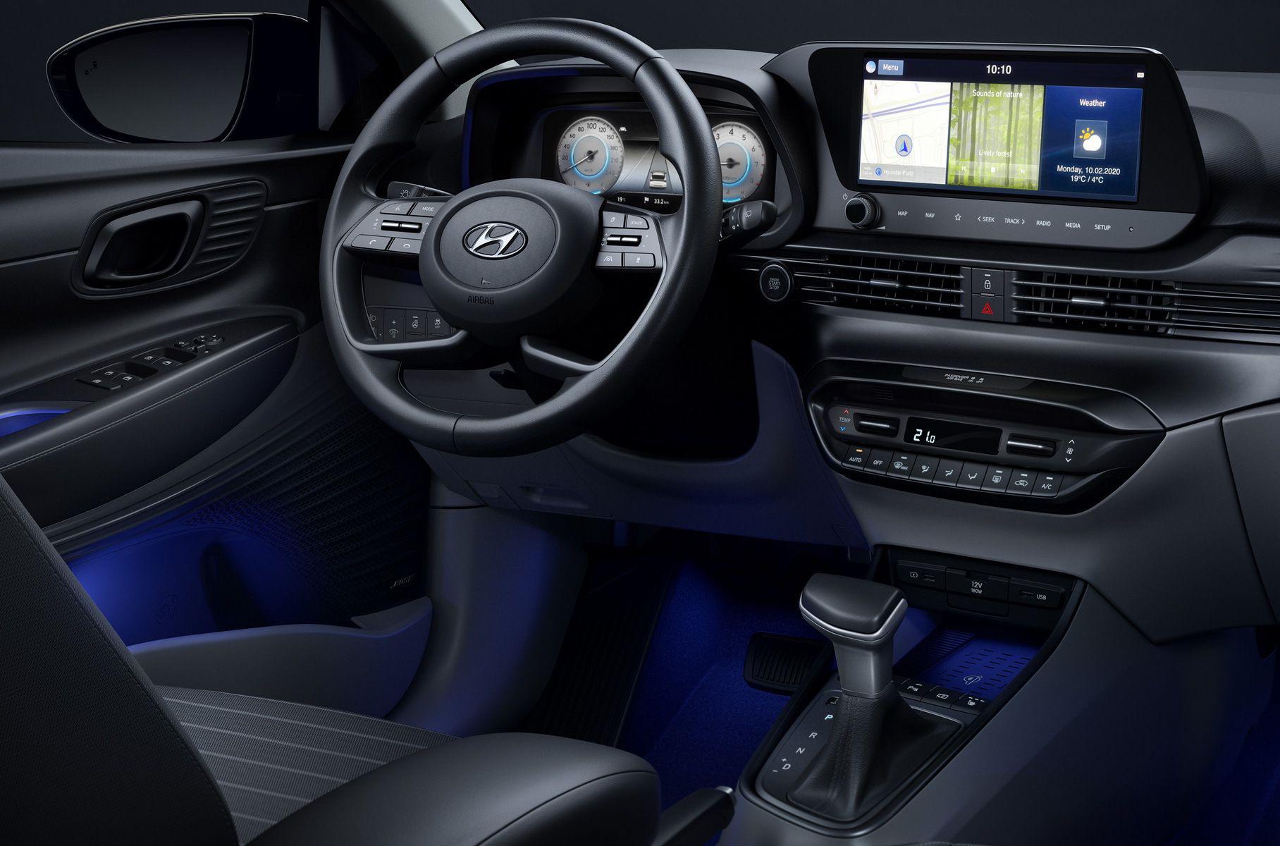 Новый Hyundai i20 показал салон 
