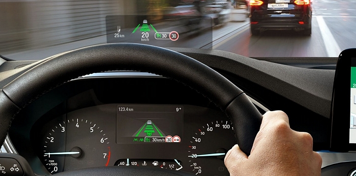  Новый проекционный дисплей Ford позаимствовал покрытие у фотолинз