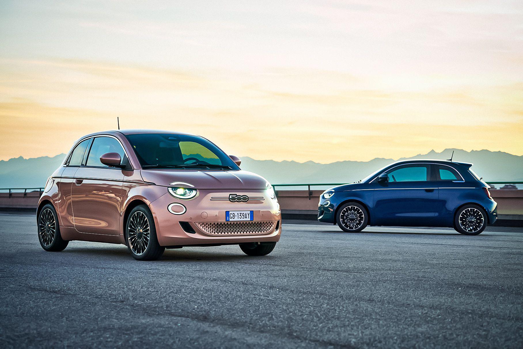 У электрического хэтчбека Fiat 500 появилась четвертая дверь