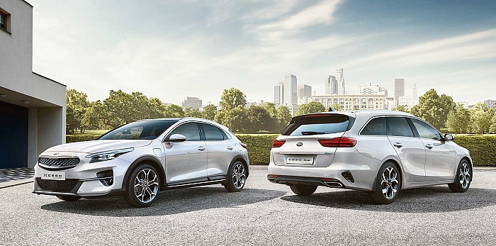  Универсал и кроссовер Kia Ceed подключили к розетке