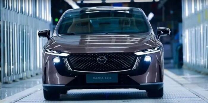  Показали новую серийную Mazda 6